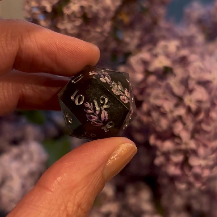 Purple Flowers 7 Piece Resin Dice Set DND