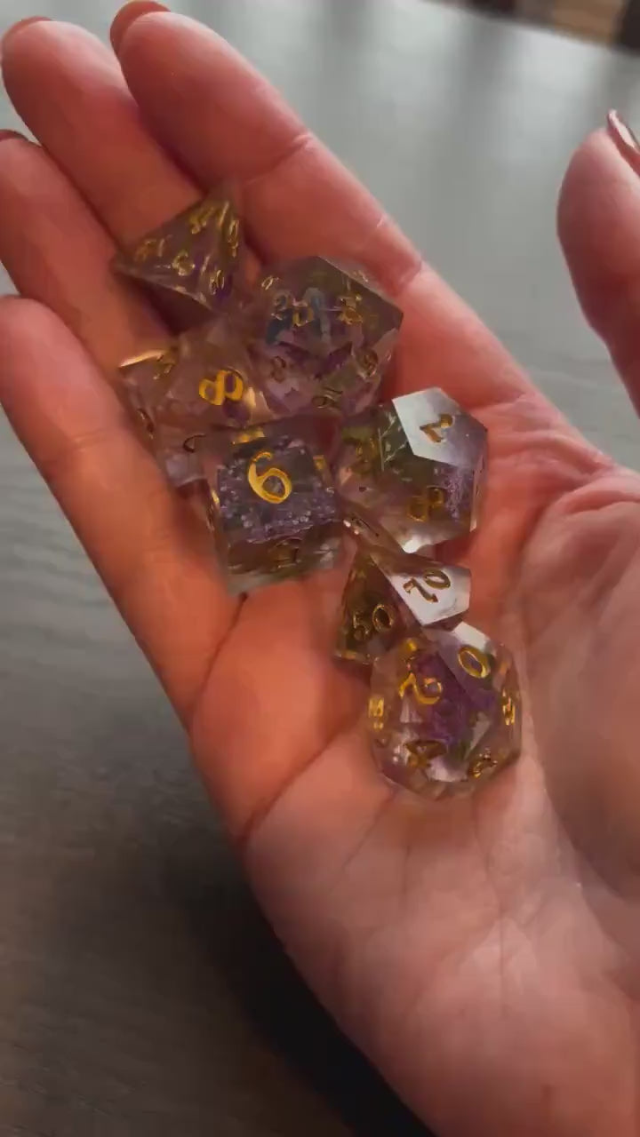 Purple Butterfly Garden Flowers 7 Piece Dice Set DND