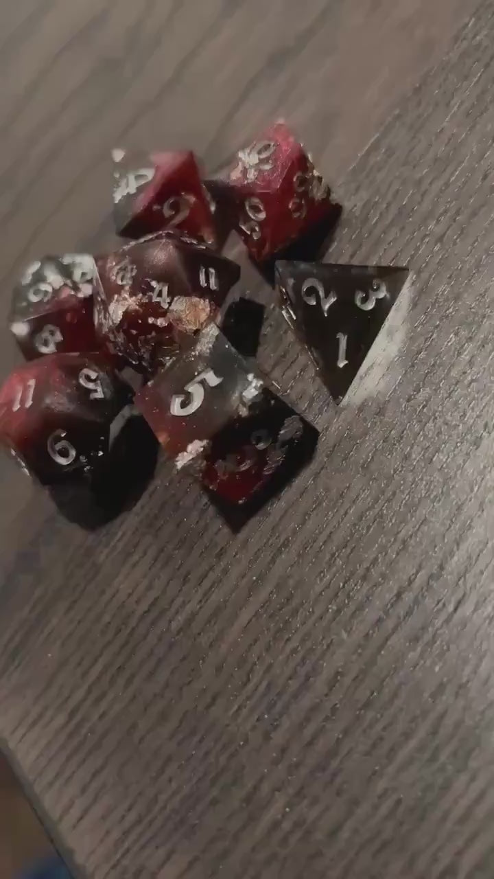 Vampire's Desire Foil Resin 7 Piece Dice Set DND